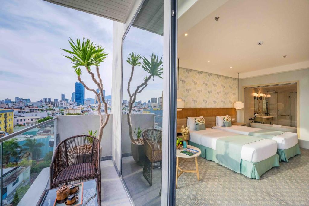 Family Suite with Balcony - Free One-way Airport Transfer