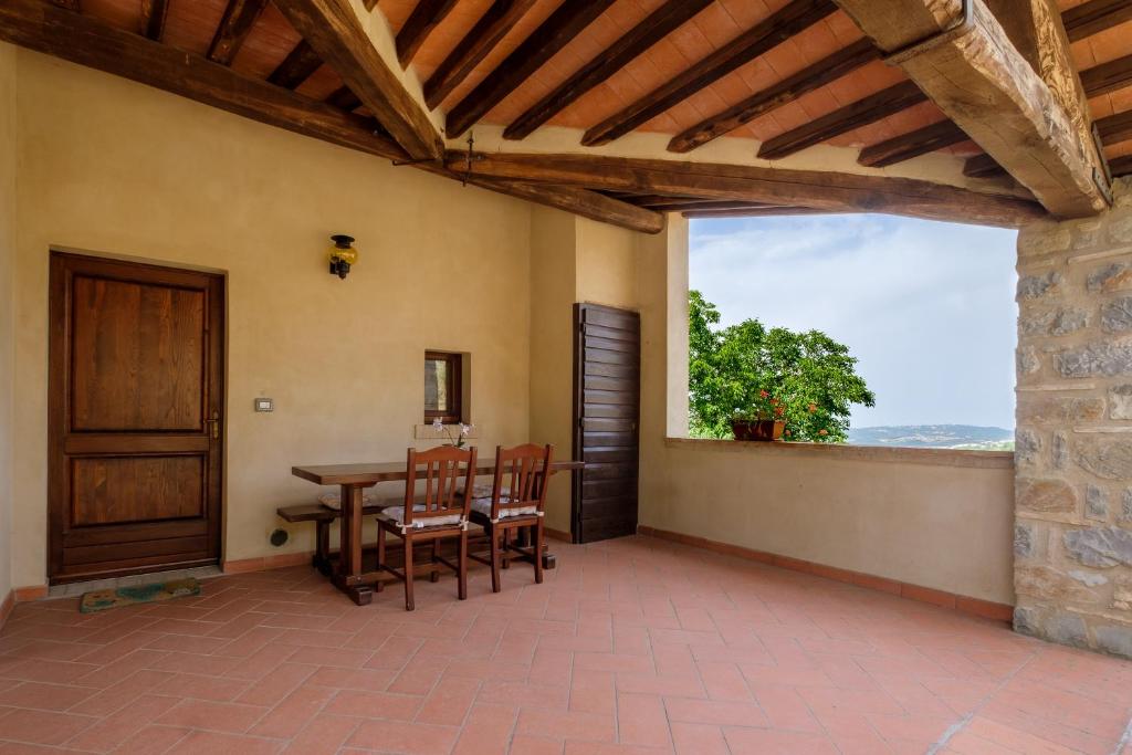 A balcony or terrace at Melograno Poderone