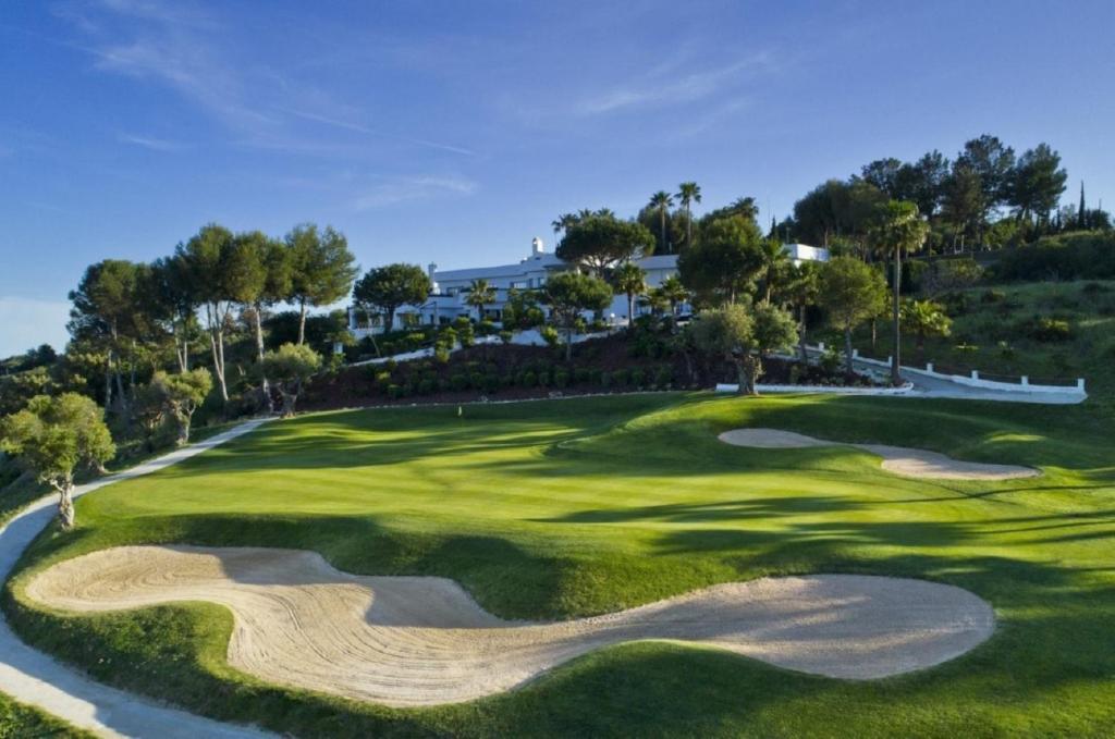 Golf v apartmánu nebo okolí