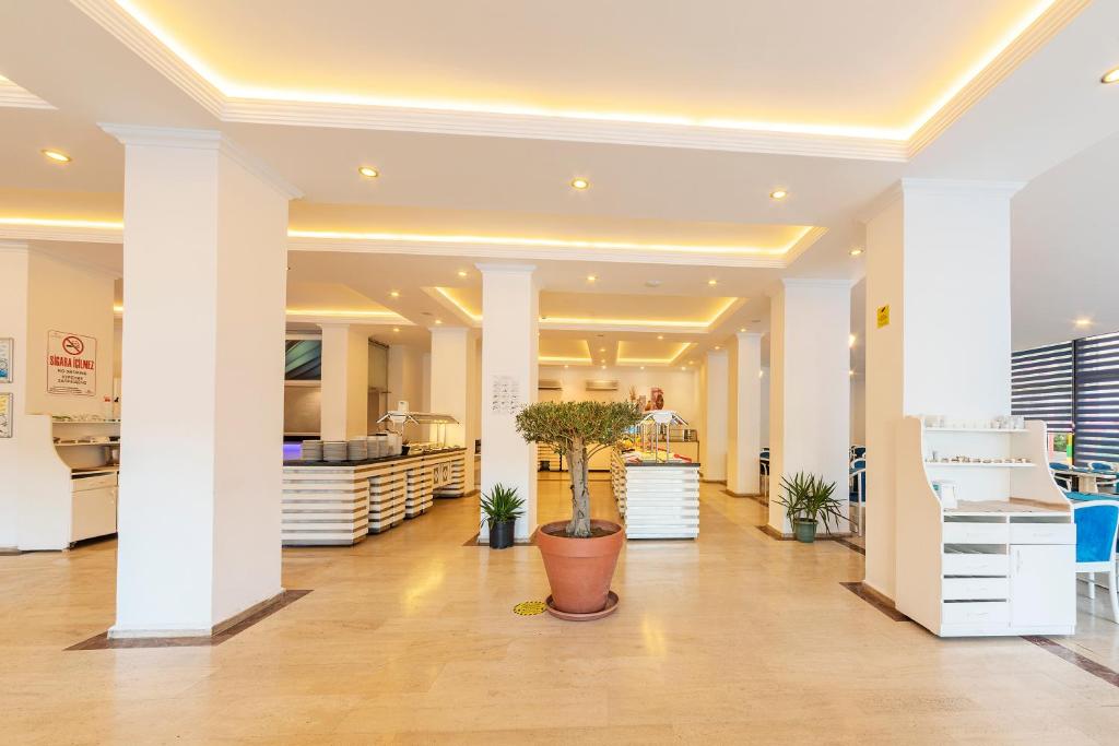 Vstupní hala nebo recepce v ubytování Kayamaris Hotel