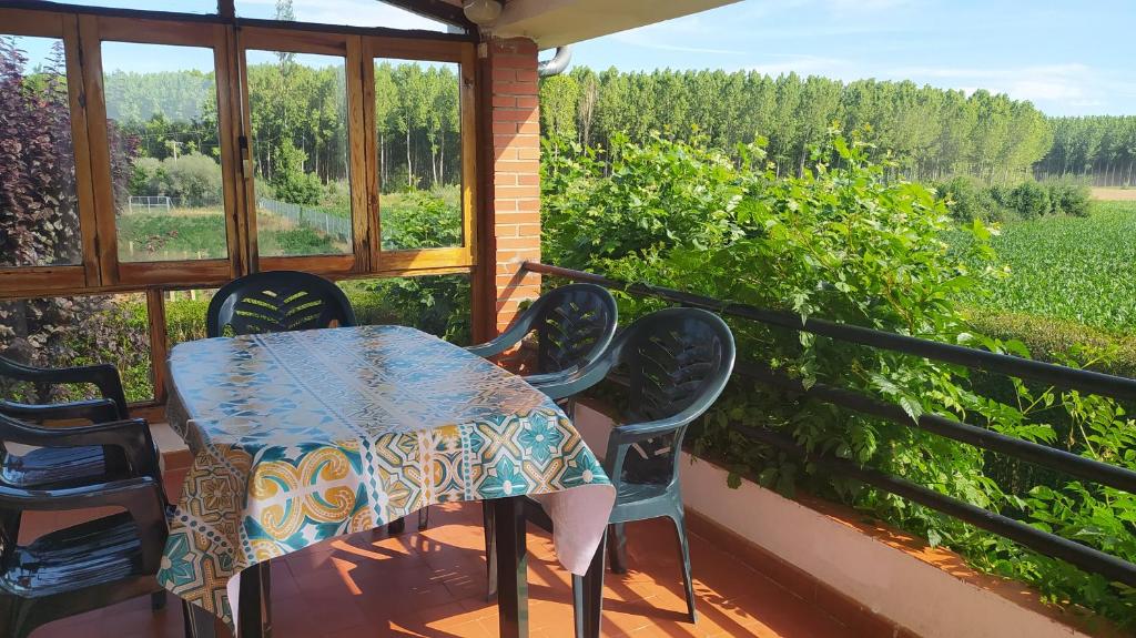 Zahrada ubytování Chalet en el Orbigo