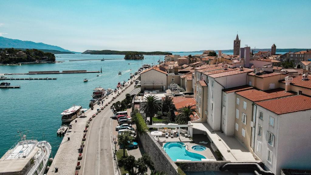 Příroda nedaleko hotelu