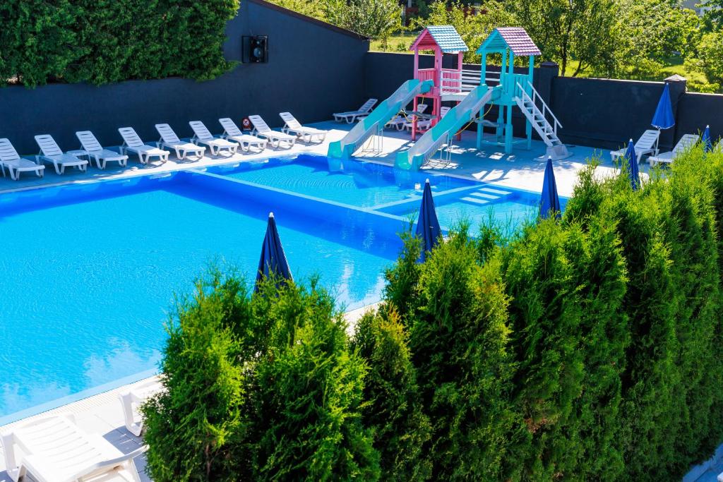 Bazén v ubytování Avalon Hotel&Pool nebo v jeho okolí