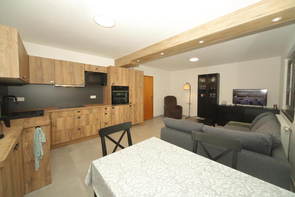 Kuchyňa alebo kuchynka v ubytovaní Haus Schroffenstein