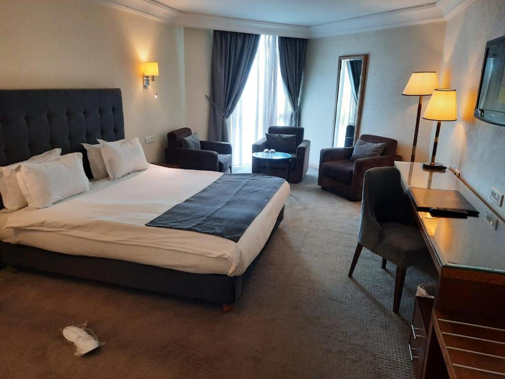 Postel nebo postele na pokoji v ubytování Hotel Borj Rabat - A member of Barceló Hotel Group