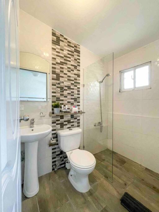 Koupelna v ubytování Studio Apartment in Los Jardines Sleeps 2