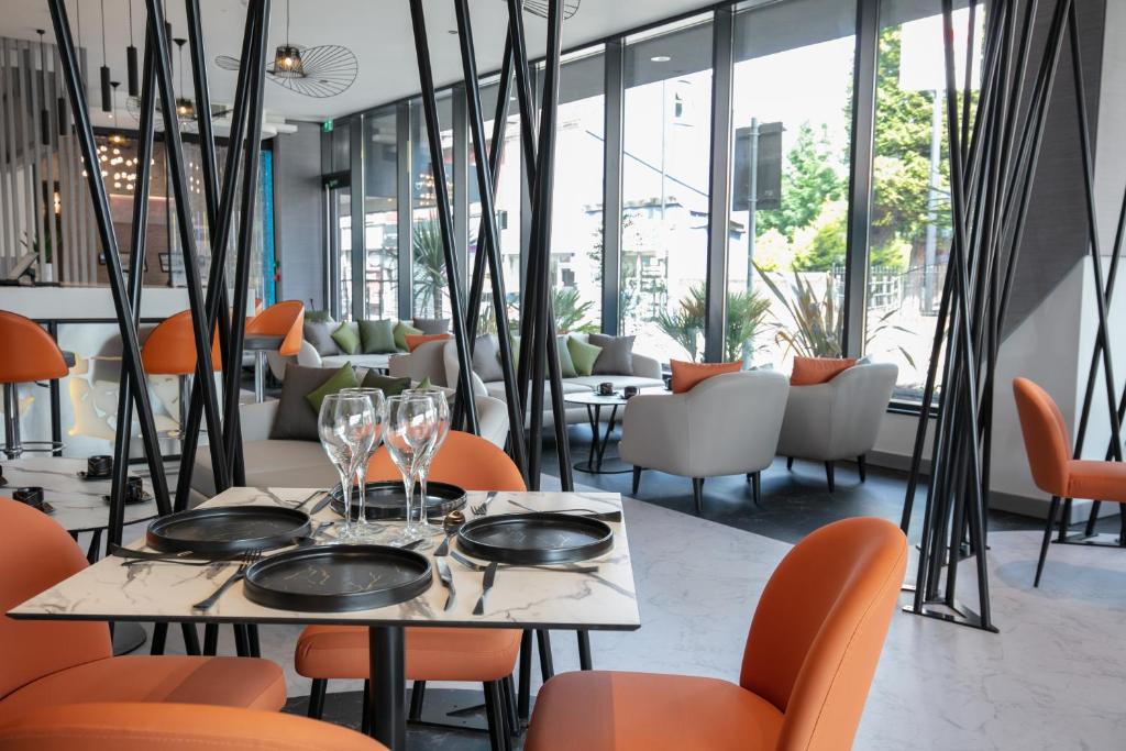Posezení v ubytování Spark by Hilton Luton