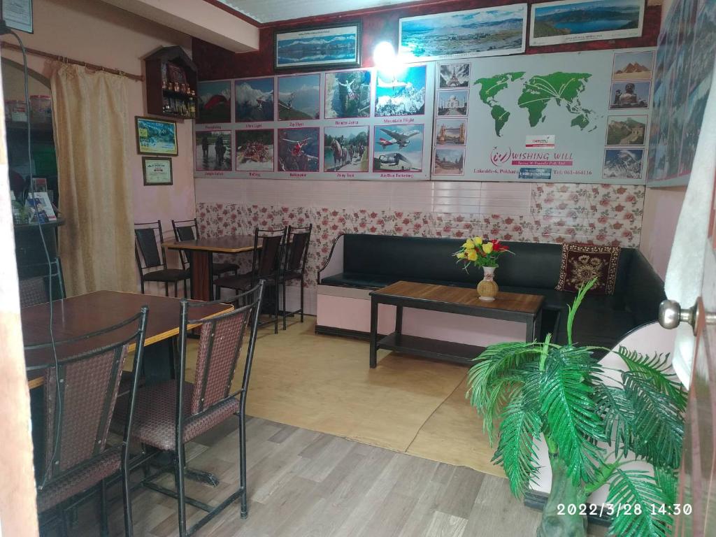 Posezení v ubytování HOTEL ICE VIEW POKHARA