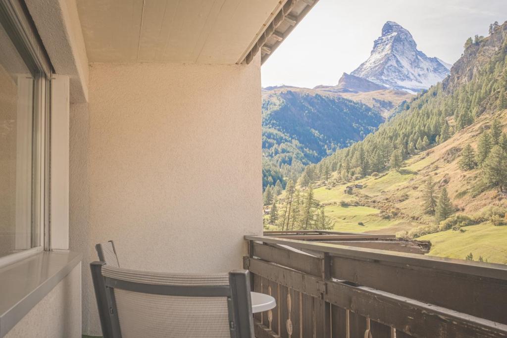 Nespecifikovaný výhled na hory nebo výhled na hory při pohledu z hotelu