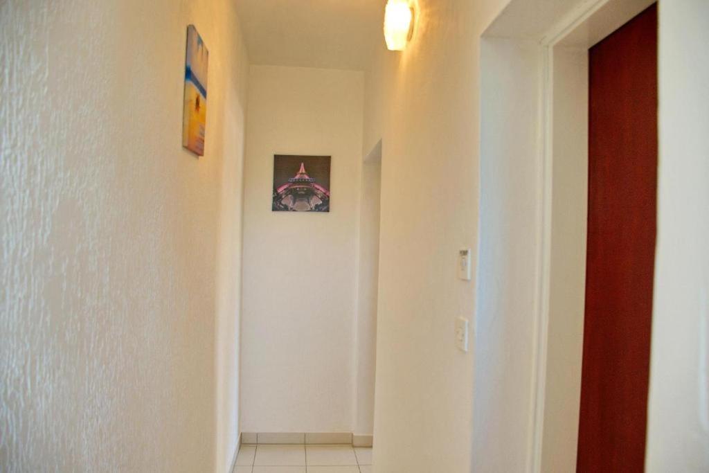 Zdjęcie z galerii obiektu Two bedroom apartments Elvira w Novalji