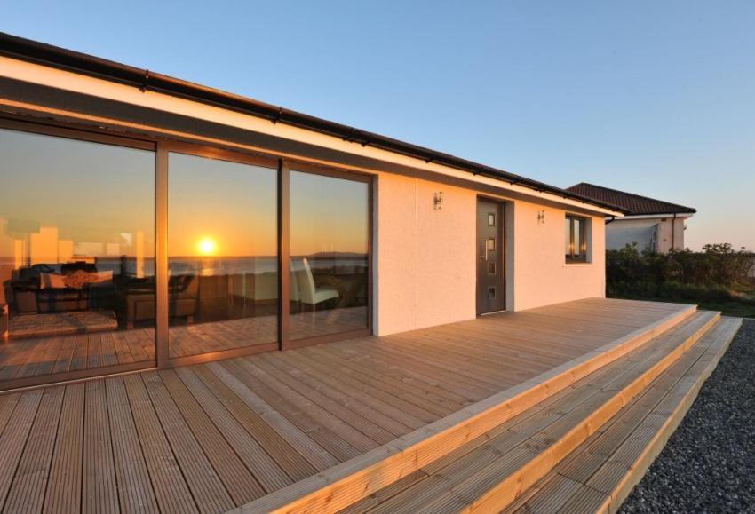 Peninsula Cottage