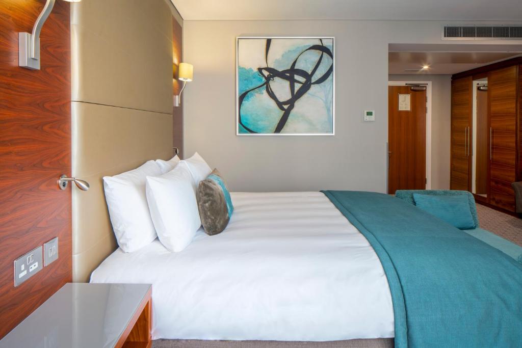 Postel nebo postele na pokoji v ubytování Crowne Plaza London - Docklands by IHG