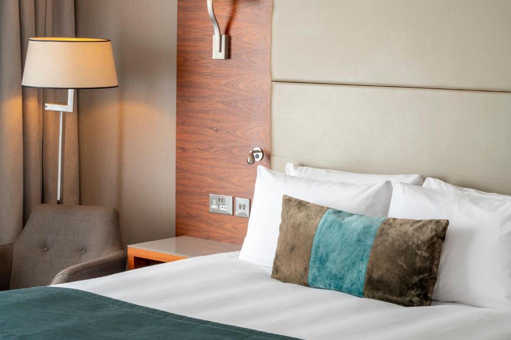 Postel nebo postele na pokoji v ubytování Crowne Plaza London - Docklands by IHG