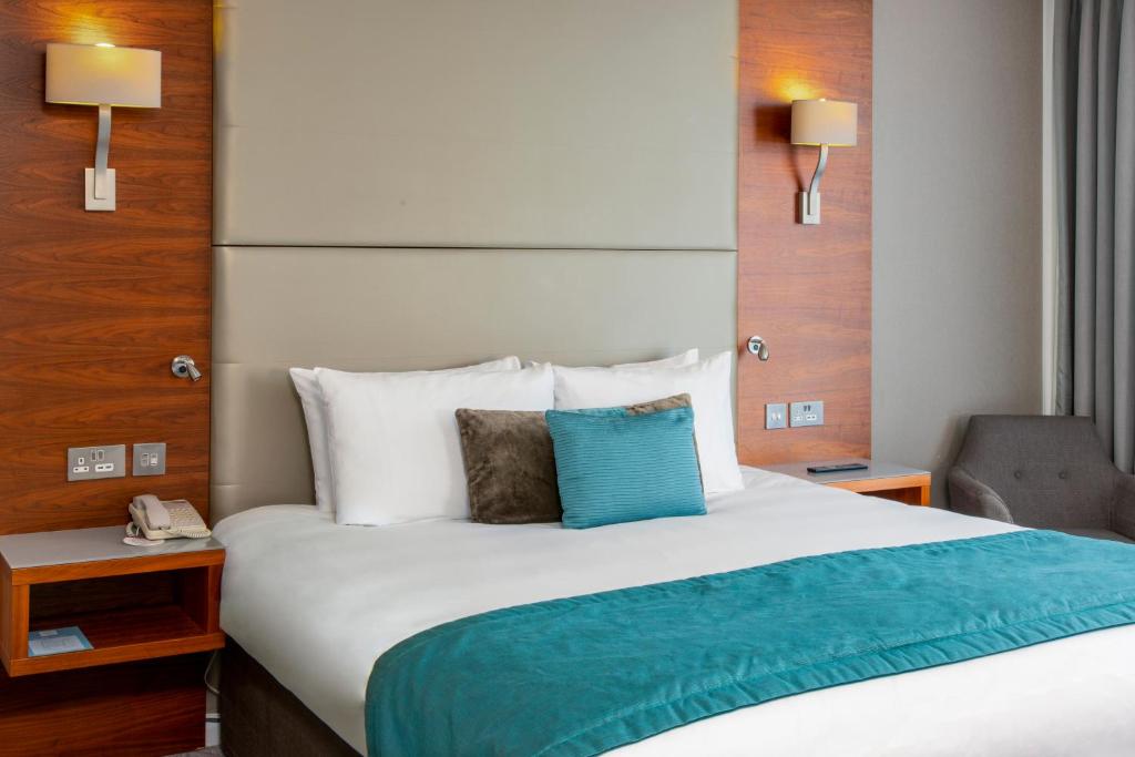 Postel nebo postele na pokoji v ubytování Crowne Plaza London - Docklands by IHG