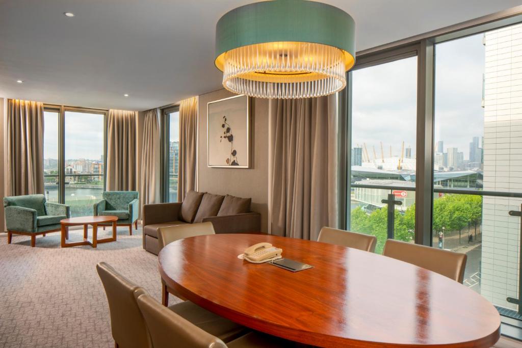 Crowne Plaza London - Docklands, an IHG Hotel, London – Updated 2023 Prices