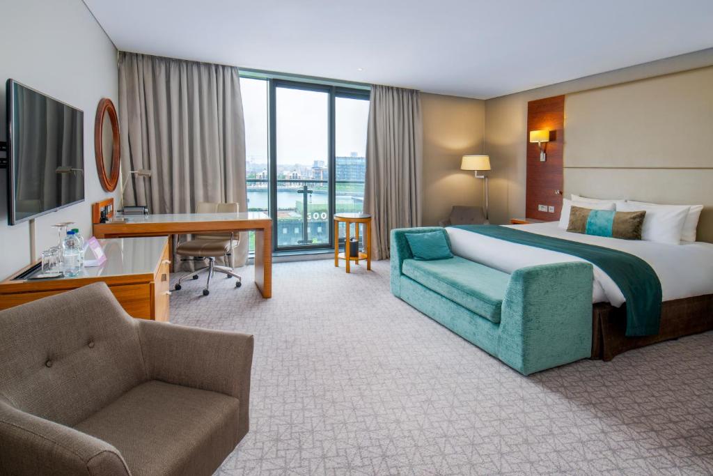 Postel nebo postele na pokoji v ubytování Crowne Plaza London - Docklands by IHG