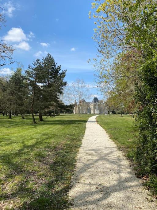 Château de St-Fulgent, gîte Le Parc - Appartement D'une Chambre