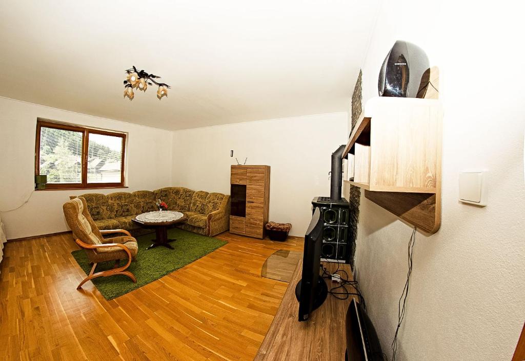 TV a/nebo společenská místnost v ubytování Apartmany pod Tatrami