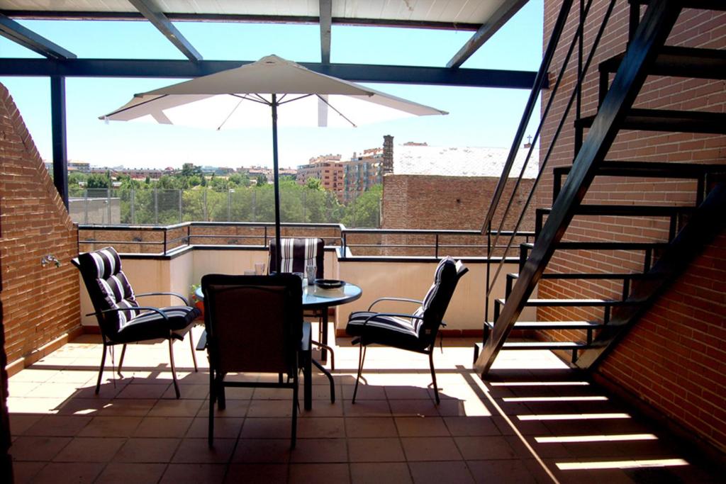 Balkón nebo terasa v ubytování Apartamentos Cinco Rosas