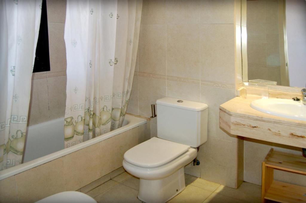 Koupelna v ubytování Apartamentos Cinco Rosas