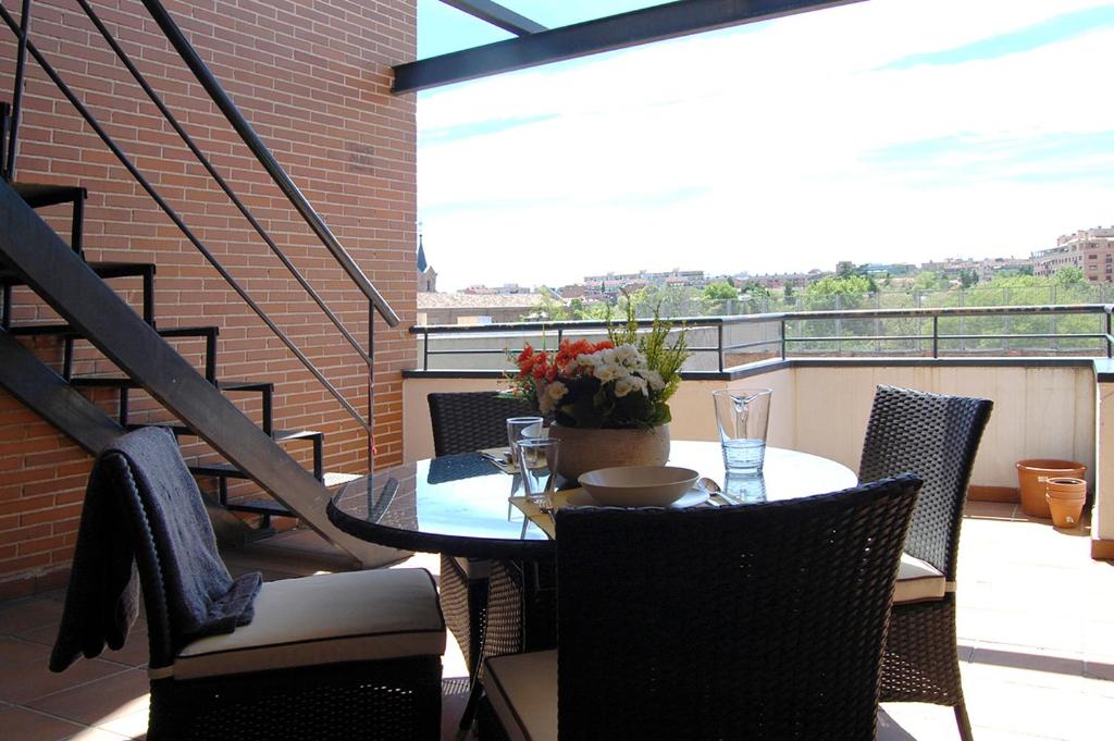 Balkón nebo terasa v ubytování Apartamentos Cinco Rosas