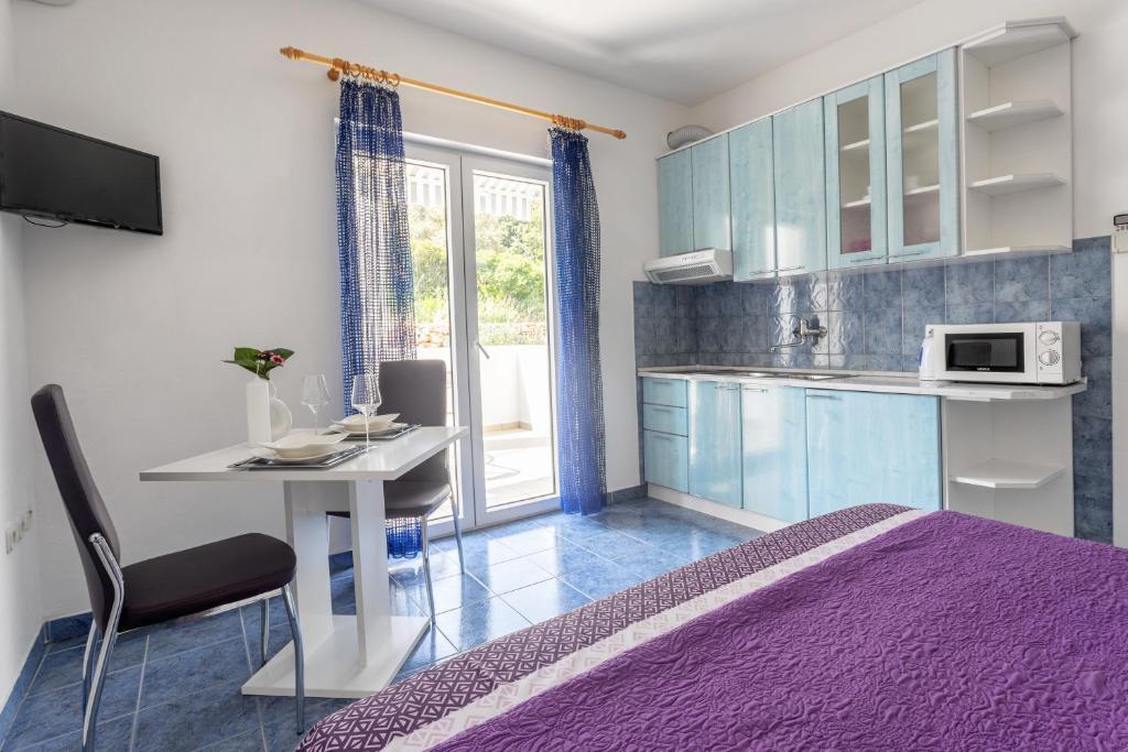 Apartments Dobrila - 15