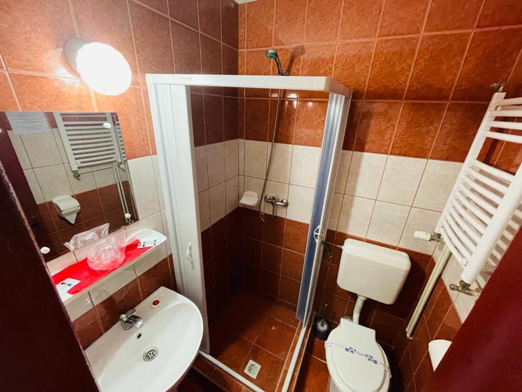 Koupelna v ubytování Hotel Turist