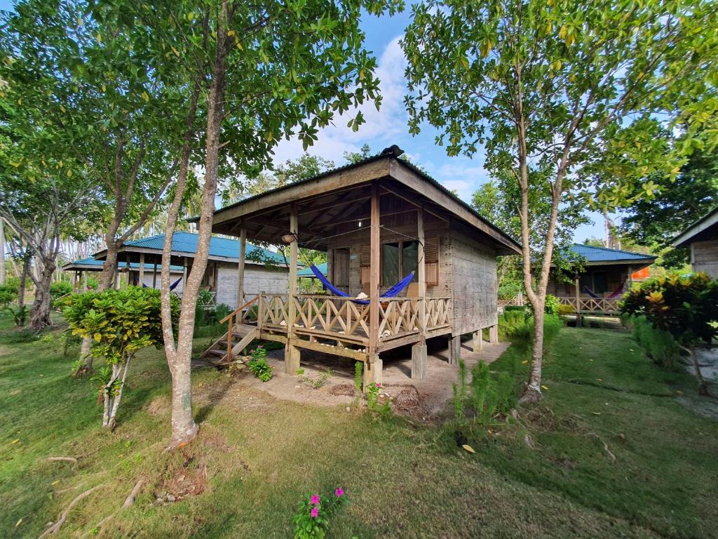 Zahrada ubytování MB Palambak Island Resort Pulau Banyak Aceh Singkil
