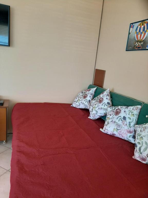 Posteľ alebo postele v izbe v ubytovaní Comfy Apartment near the Sea