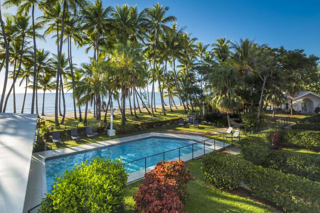 Alamanda Palm Cove by Lancemore