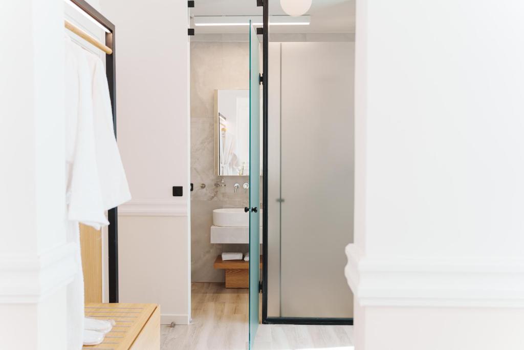 Kúpeľňa v ubytovaní Agora Athens Suites