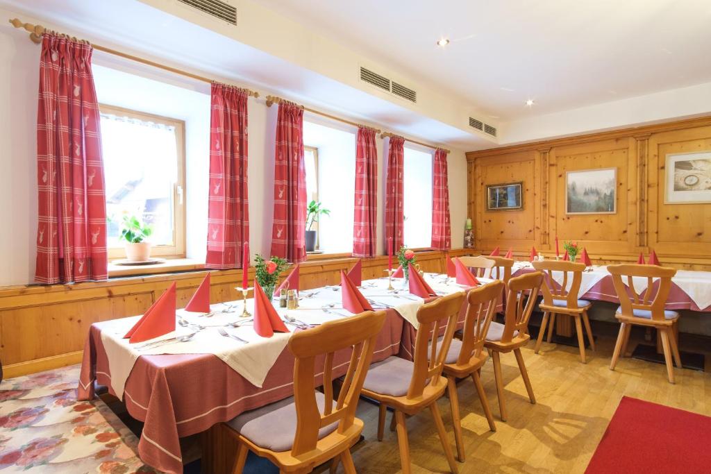 Restaurace v ubytování Gasthof zur Post - Hauserwirt