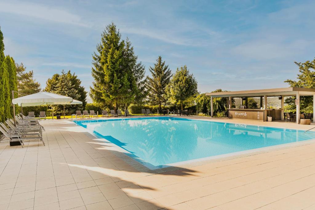 Bazén v ubytování Hotel Atlantis nebo v jeho okolí