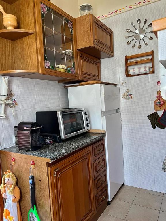 Kuchnia lub aneks kuchenny w obiekcie villino Morena