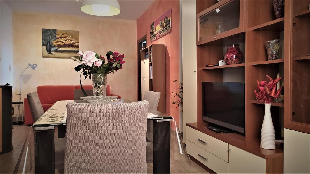 Kuchyň nebo kuchyňský kout v ubytování Locazione in Appartamento sita in via Ponte di Ferro 2 b