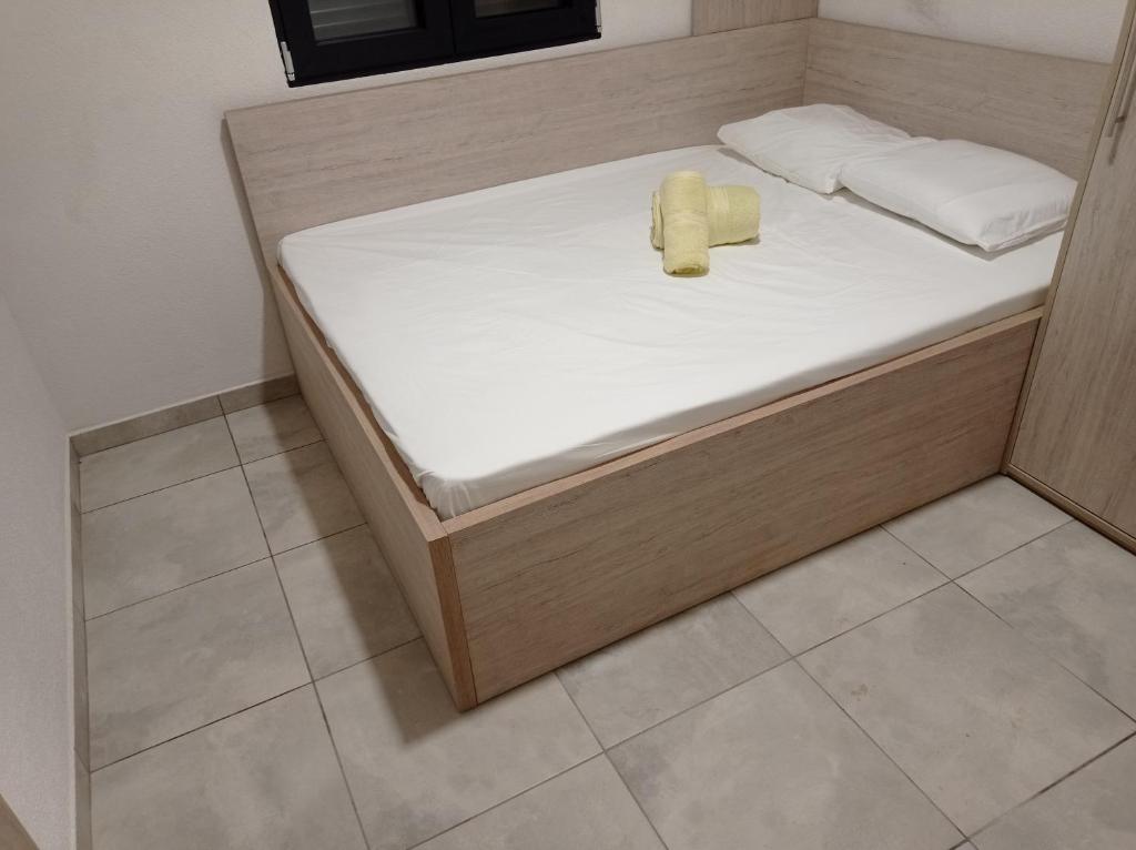 Posteľ alebo postele v izbe v ubytovaní Nikos & Patras Houses
