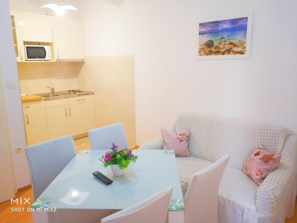 Apartments & Rooms Čakelić - 12