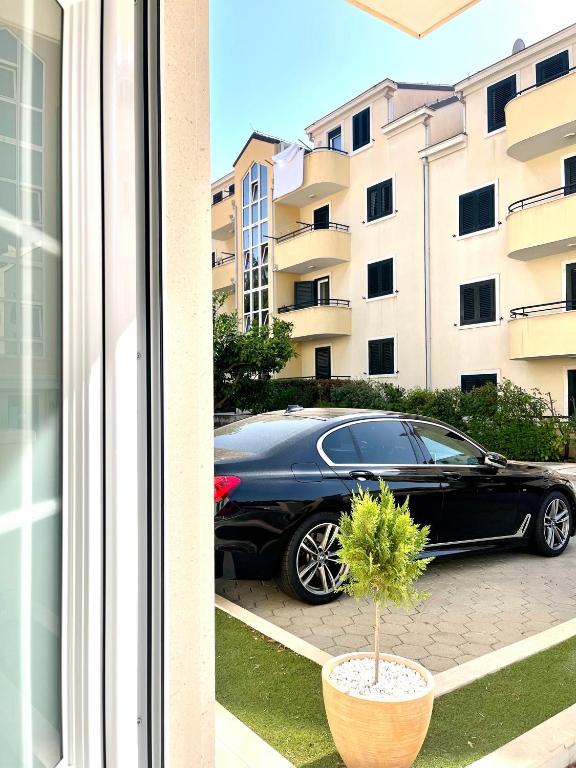 Budova, v ktorej sa apartmán nachádza