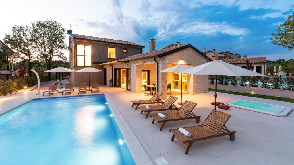 Fotografie z fotogalerie ubytování Villa Curitico v destinaci Kadumi
