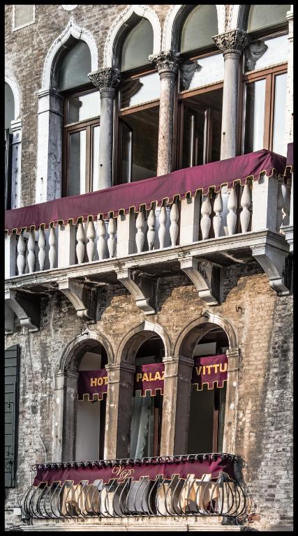 Palazzo Vitturi 3*