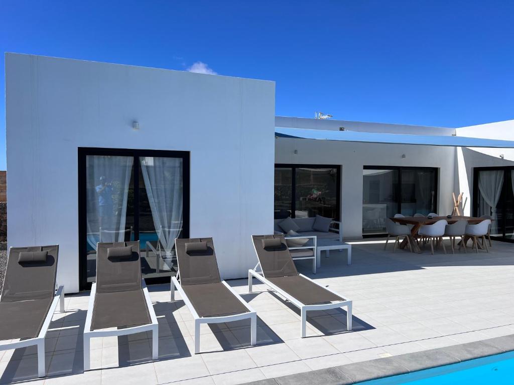 Bazén v ubytování Villa Valentina, Piscine chauffée et Sérénité nebo v jeho okolí
