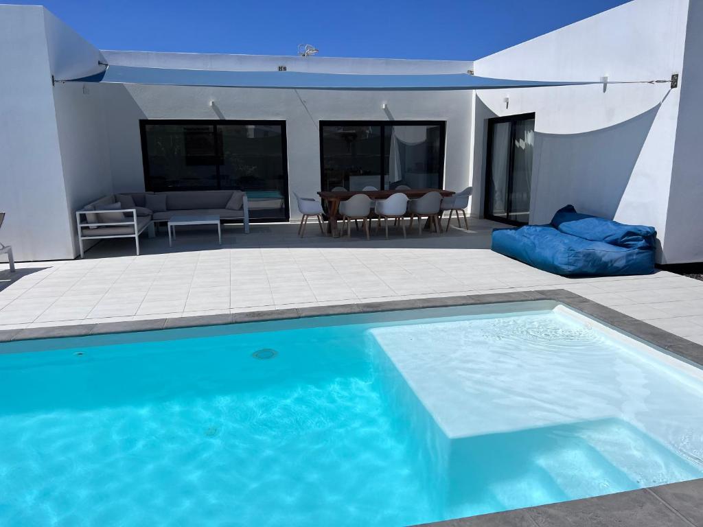 Bazén v ubytování Villa Valentina, Piscine chauffée et Sérénité nebo v jeho okolí