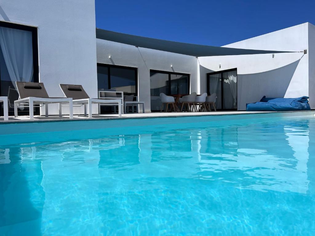 Bazén v ubytování Villa Valentina, Piscine chauffée et Sérénité nebo v jeho okolí