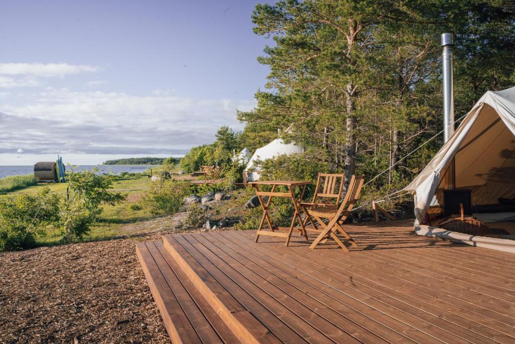 Příroda nedaleko luxury tent