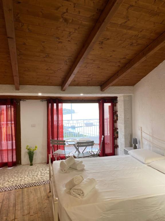 A bed or beds in a room at BlueMind