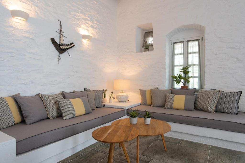 NIREAS STONEHOUSE IN APOLLONIA SIFNOS - 一居室房屋