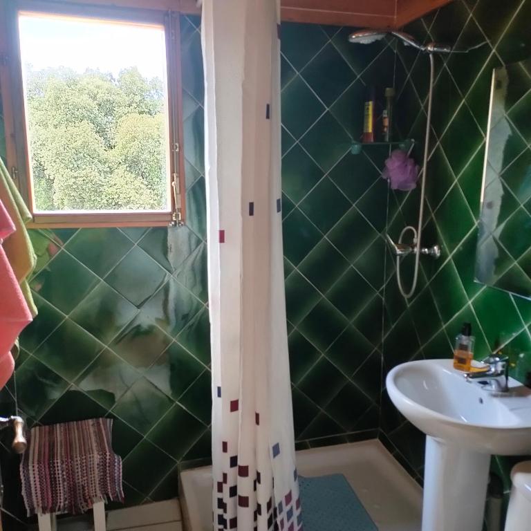 Koupelna v ubytování Can Cargol
