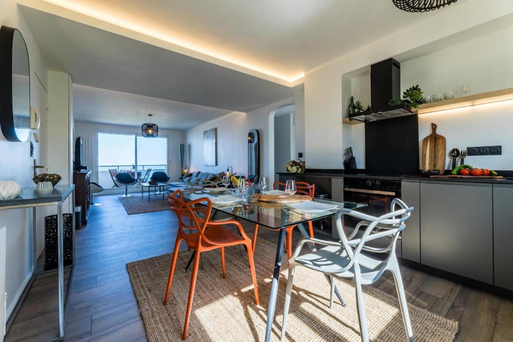 HODEI KEYWEEK 3 bedroom apartment with sea view in Biarritz
