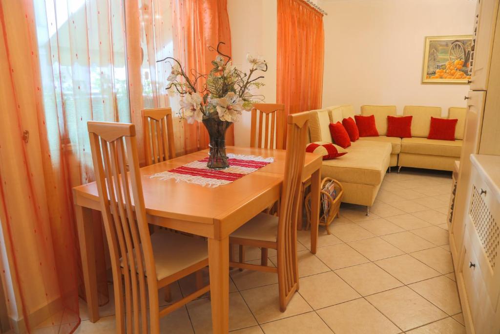 Garden of Happiness'' Apartment - Image 9