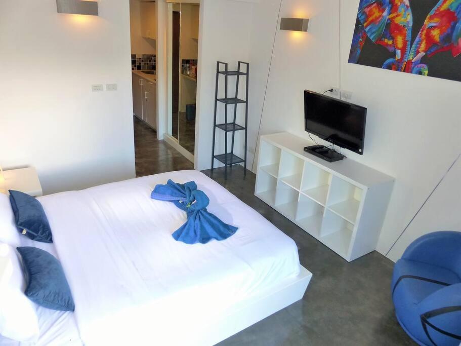 Postel nebo postele na pokoji v ubytování STUDIO DESIGN RESORT 5 Stars